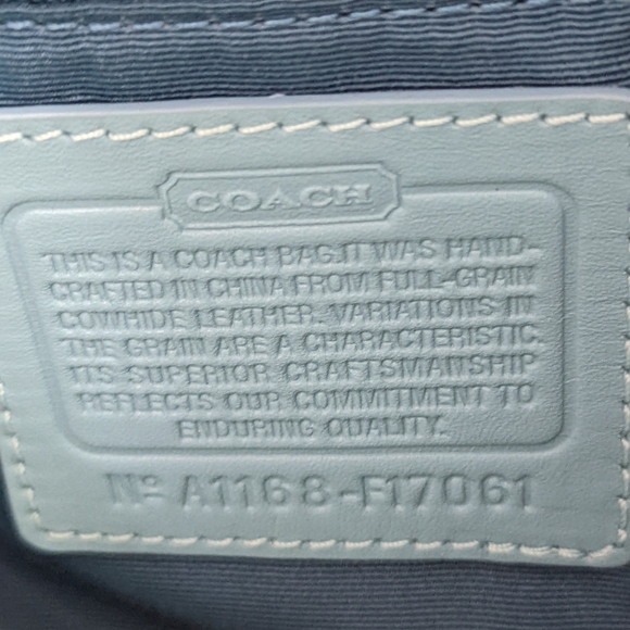 New Coach patent leather purse. Blue with buckle - Picture 14 of 16